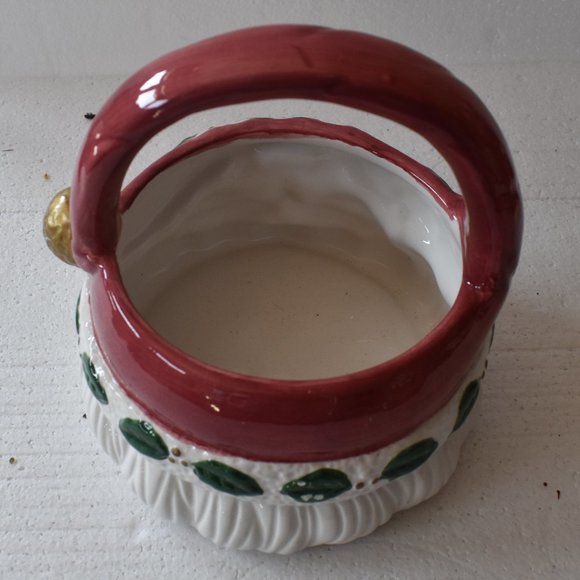 Holiday at Home Earthenware Santa Basket - Picture 2 of 2